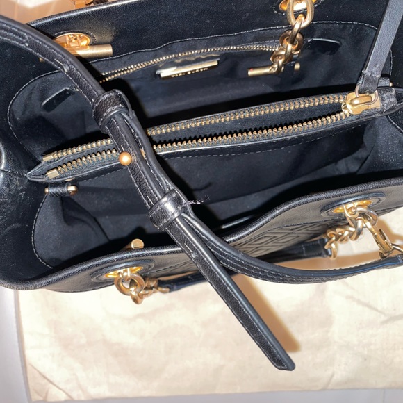 Authentic Tory Burch Handbag - Picture 12 of 17